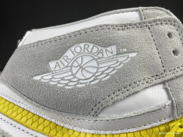 Cheap Switch CW6576-100 High Light Smoke 1 Jordan Air 0728